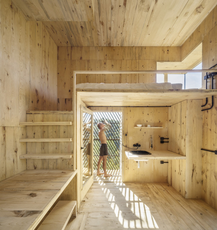 Casa tiny con acabados en madera